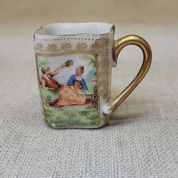 Vintage Porcelain knick knacks - Picture 15 of 16